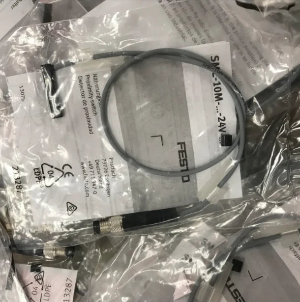 1PC   NEW   FESTO   SME-10M-DS-24V-E-0.3-Q-M8D    551368   free   shipping