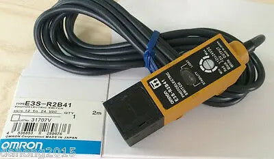 NEW IN BOX OMRON Photoelectric Sensor E3S-R2B41