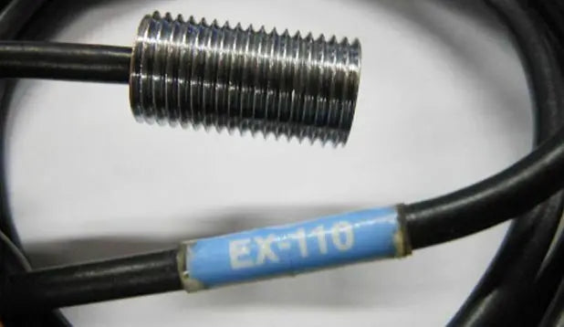 1PC New in box Keyence Sensor EX-110 EX 110 free shipping