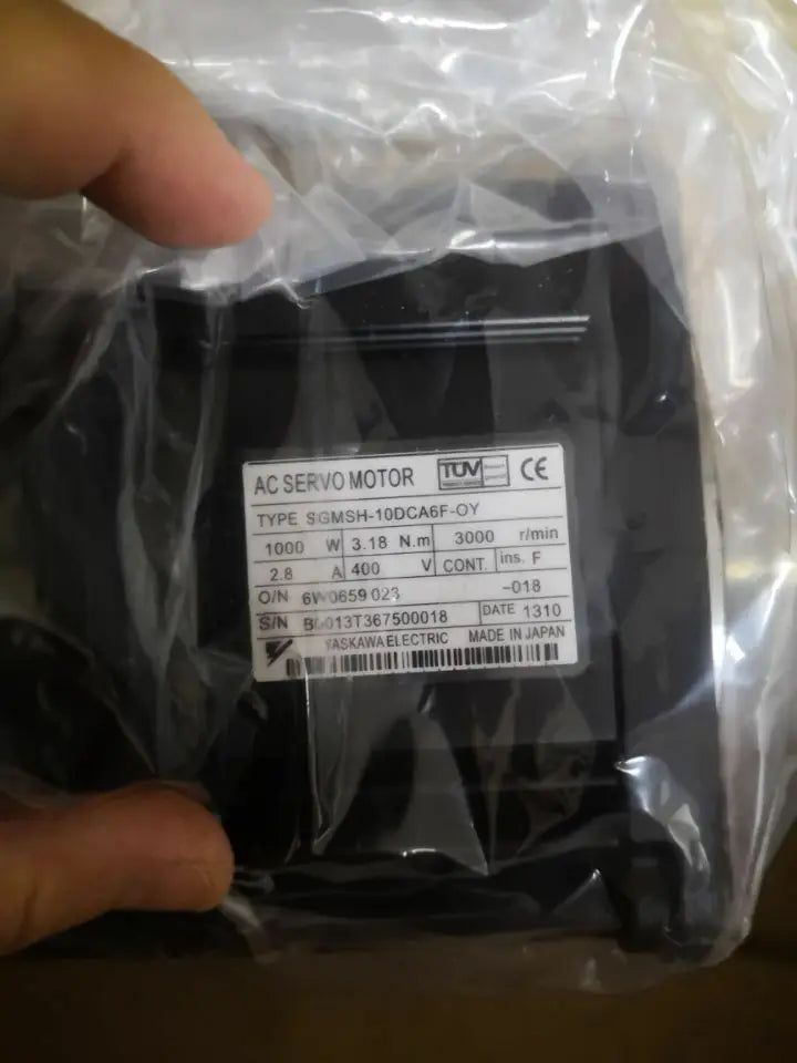 1PC    new Yaskawa SGMSH-10DCA6F-OY SGMSH-10DCA6F-0Y free shipping