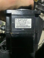 1pc new Yaskawa SGMPH-02BAA4B 200 110V