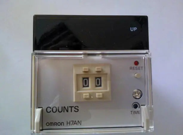 H7AN-2 H7AN-2D 1PC New Omron New in box free shipping