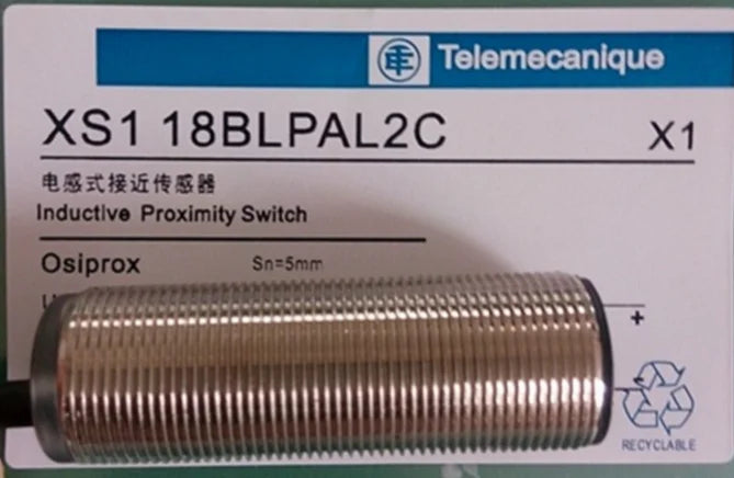 XS118BLPAL2C 1PC New Telemecanique proximity switch free ship