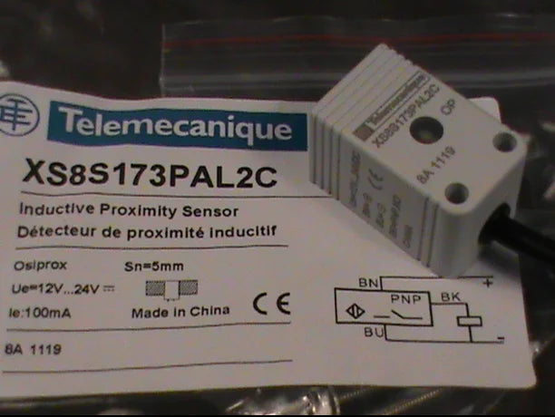 XS8S173PAL2C 1PC NEW IN BOX Telemecanique Limit Switch free shipping