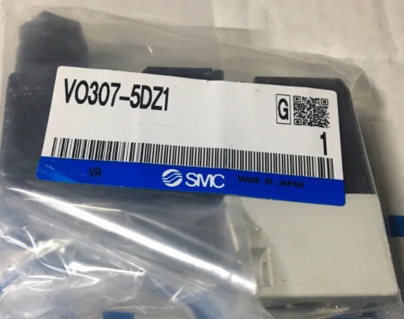 New   SMC solenoid valve VO307-5DZ1 free shipping