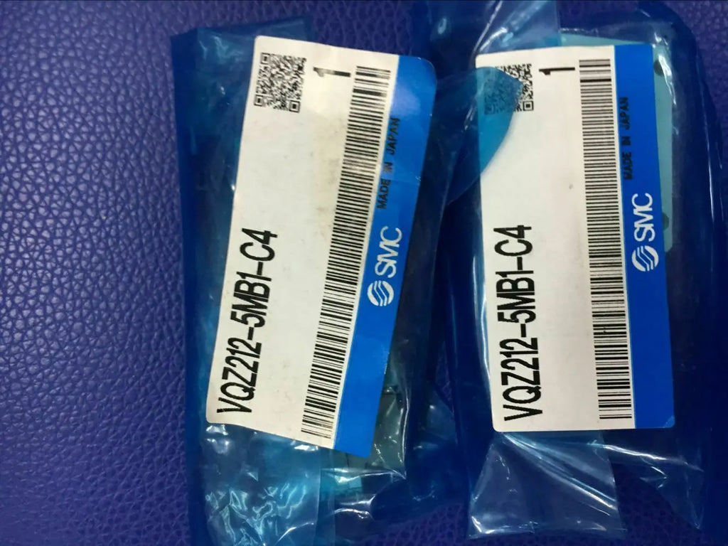 1PC   NEW    SMC     VQZ212-5MB1-C4    free   shipping