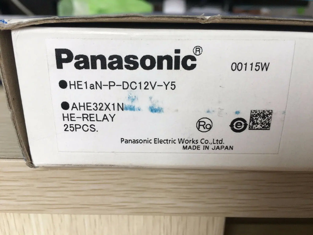 New  Panasonic  HE1AN-P- DC12V -Y5  Solar inverter dedicated relay free shipping