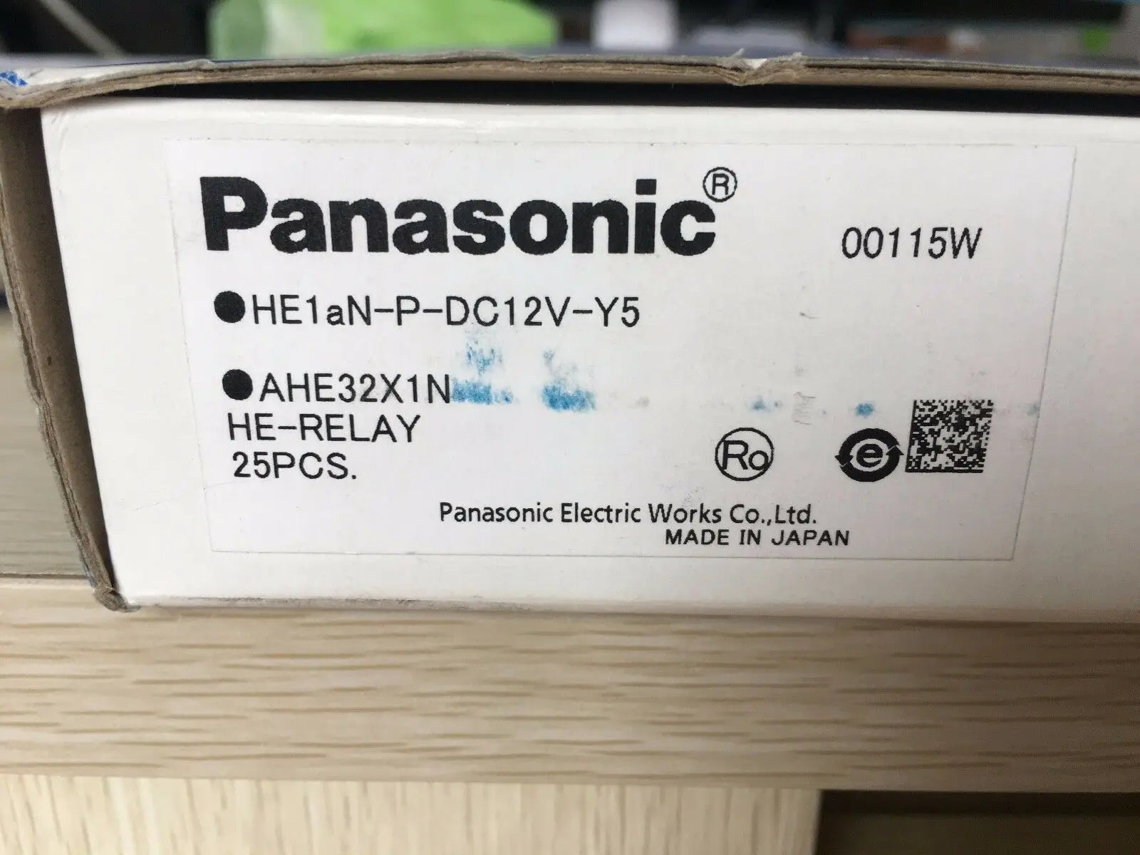 New  Panasonic  HE1AN-P- DC12V -Y5  Solar inverter dedicated relay free shipping