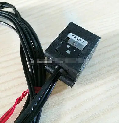 NEW in box KEYENCE CZ-H72