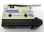 XCJ-126   1Pcs NEW Schneider Limit Switch free shipping