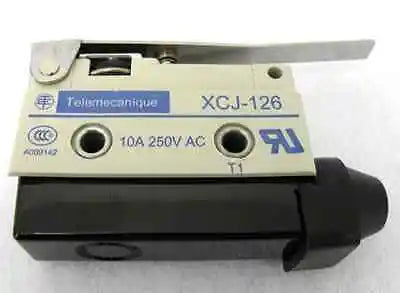 XCJ-126   1Pcs NEW Schneider Limit Switch free shipping