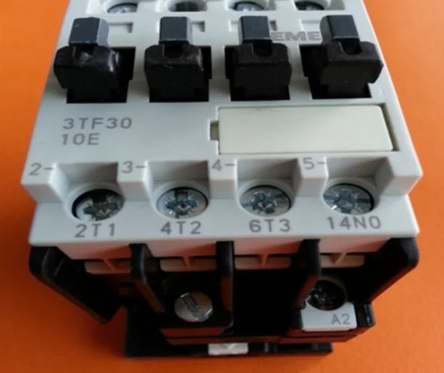 3TF3010-0XM0 3TF30100XM0 1PC NEW Siemens contactor