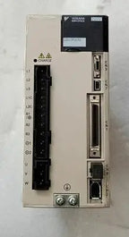 1pc new Yaskawa SGDV-5R5A05A