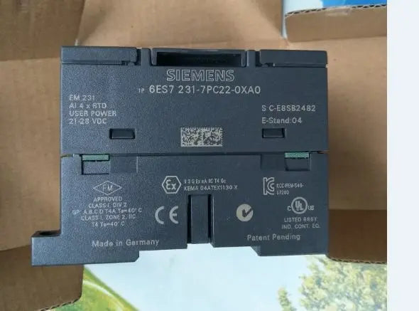 6ES7 231-7PC22-0XA0 New in box Siemens PLC Module free shipping