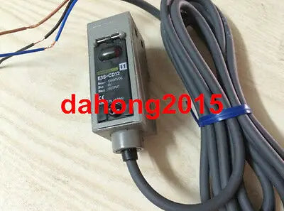 NEW OMRON SENSOR 2M 10-30VDC E3S-CD12 E3SCD12
