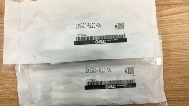 SY5320-5LZD-C6 SY53205LZDC6 1PC New SMC solenoid valve free shipping