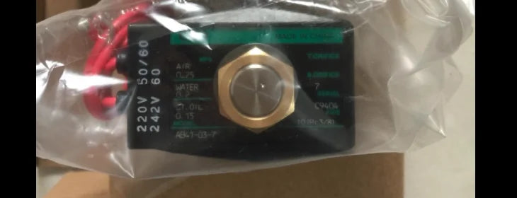 1PC  NEW  CKD   AB41-03-7-AC220V  AB41-03-7   AC220V   free  shipping