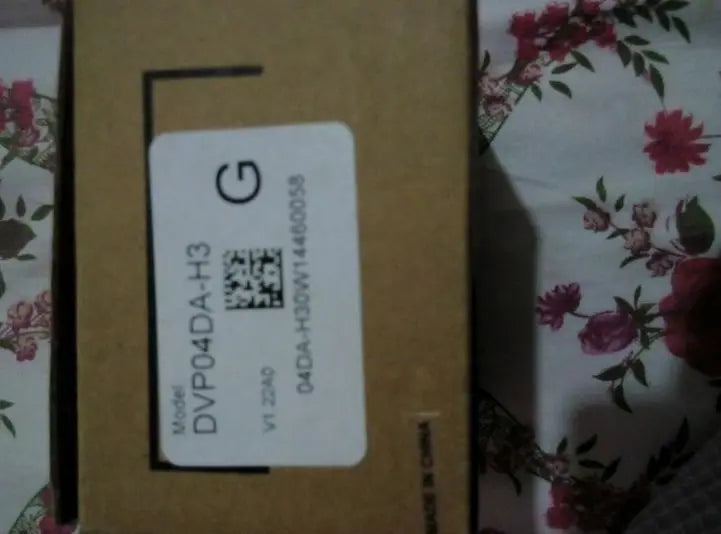 DVP04DA-H3 DVP04DAH3 NEW DELTA PLC Extension module free shipping