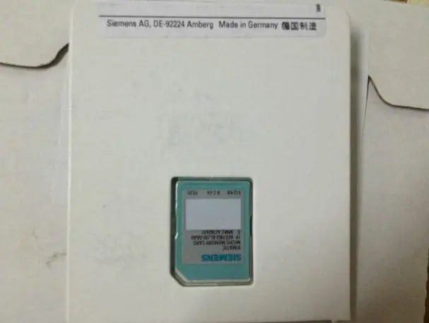 6ES7 953-8LJ30-0AA0 6ES7953-8LJ30-0AA0 New in box SIEMENS Memory Card