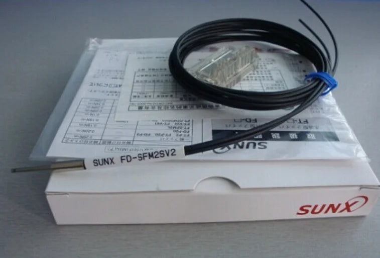 FD-SFM2SV2 FDSFM2SV2 1PC NEW Panasonic SUNX Fiber Sensor