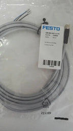 New  FESTO  SIM-M8-4GD-2,5-PU 158960  Connect the cable  free shipping