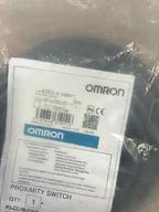 E2E2-X10MY1 E2E2X10MY1 1PC NEW Omron Proximity Sensor free shipping
