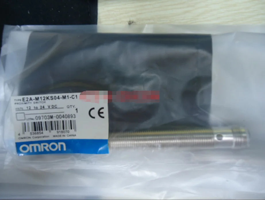1PC New Omron E2A-M12KS04-M1-C1 Sensor free shipping