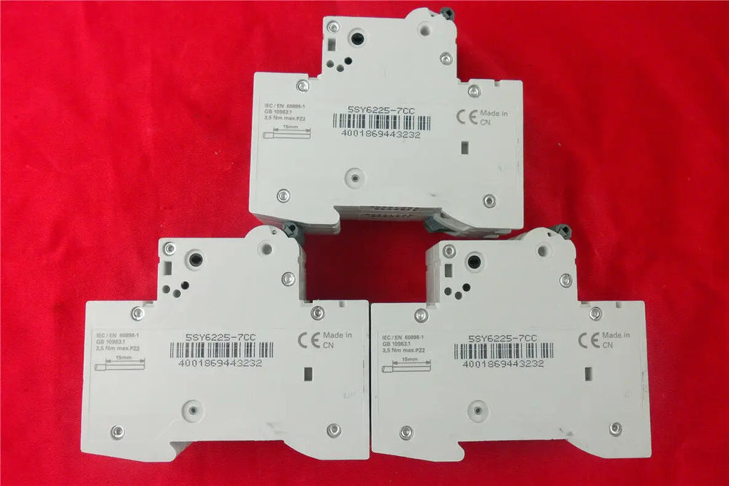 1pc      Siemens  2P  25A  5SY6225-7CC  circuit breaker   free shipping