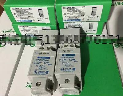 NEW in box Schneider XS7-C40PC440