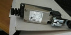 D4V-8104Z D4V8104Z 1PC New Omron Limit Switch free shipping