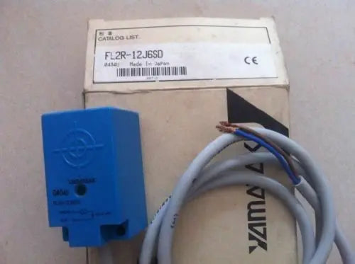 New  YAMATAKE  FL2R-12J6SD  Proximity  sensor  free shipping