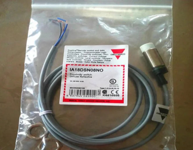 IA18DSN08NO 1PC NEW Carlo Gavazzi Proximity Switch free ship