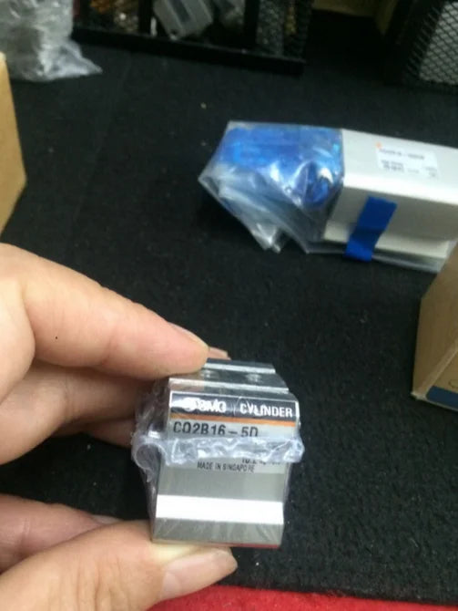 CQ2B16-5D CQ2B165D 1PC New SMC air cylinder free shipping