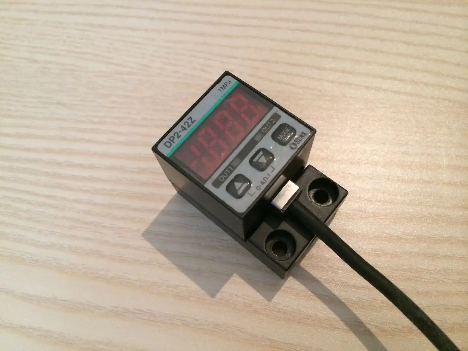 New  Panasonic / SUNX  sensor  DP2-42Z  free shipping