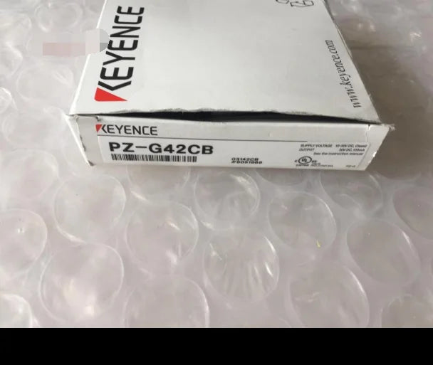 New  Keyence  PZ-G42CB  Photoelectric switch   free shipping