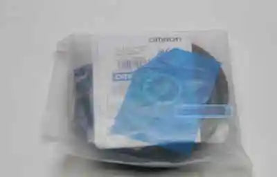 E2E2-X10MY1 E2E2X10MY1 1PC NEW Omron Proximity Sensor free shipping