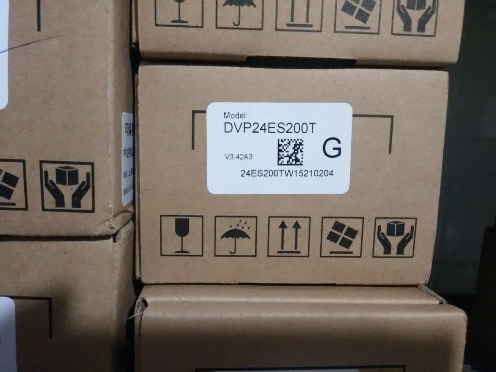 DVP40ES200T Delta Programmable controller NEW IN BOX