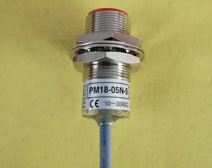 1pc FOTEK PM18-05N-S Proximity switch free shipping