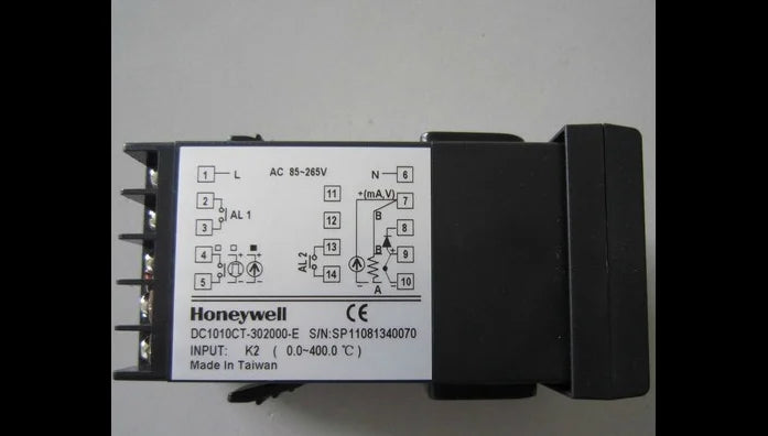 New Honeywell DC1010CT-302000-E Temperature Controller free shipping