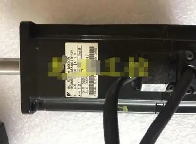 1PC Used YASKAWA SERVO MOTOR SGMAH-04AAA61D-0Y