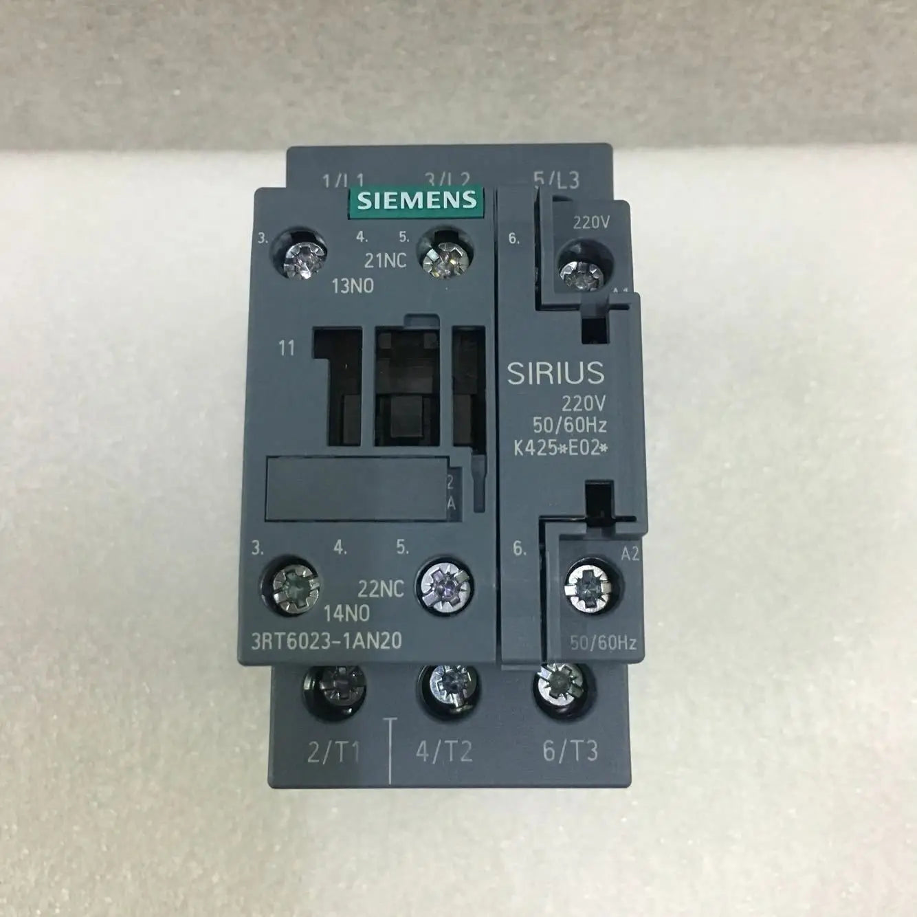1pc     Siemens  AC220V 3RT6023-1AN20  Ac contactor  free shipping