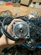 1pc new Yaskawa SGMJV-04ADE6E 400