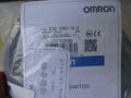 New OMRON E2E-X3D1-N-Z Proximity Switch