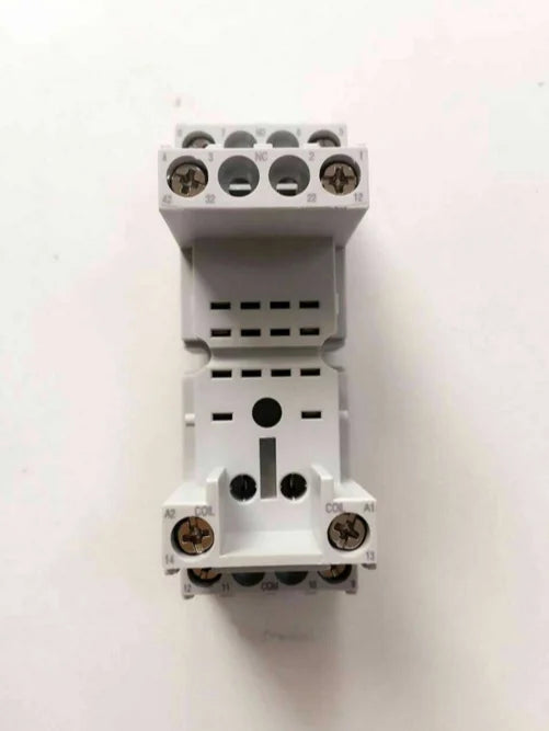 CR-M2SS CRM2SS 1PC New ABB Relay Socket free shipping