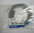 OMRON E2S-W22 NEW IN BOX