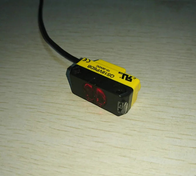 QS18VP6DB 1PC New BANNER Photoelectric Sensor free ship