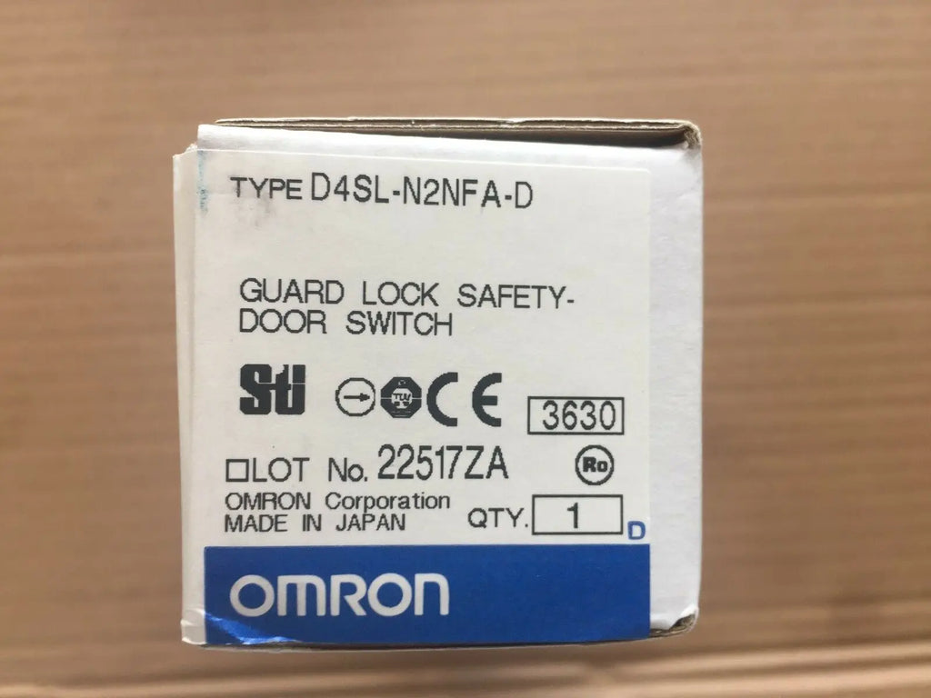 New Omron D4SL-N2NFA-D Travel switch free shipping