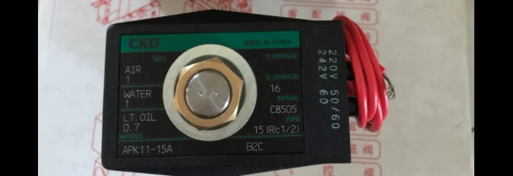 1PC  NEW  CKD  APK11-15A-B2C-AC220V  APK11-15A-B2C  AC220V  free  shipping