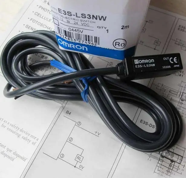 E3S-LS3NW E3S LS3NW 12-24VDC New Omron Photoelectric Switch free shipping