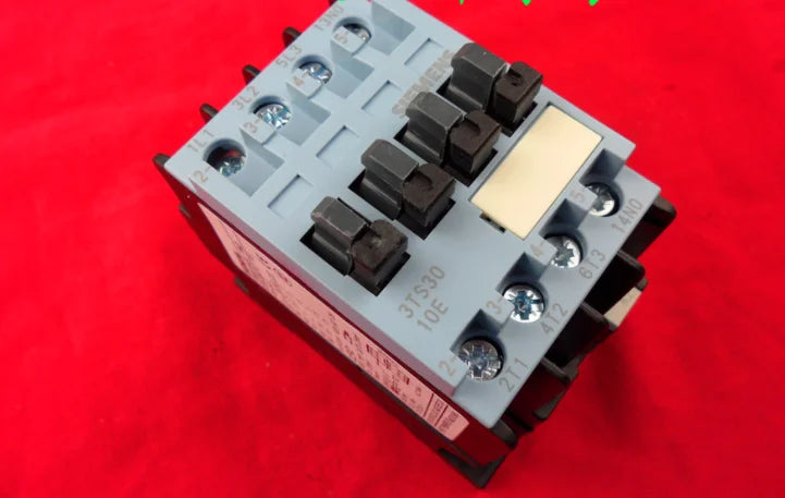 1pc      Siemens   3TS3010-0XM0  9A 3TS3010-0X  Ac  contactor  free shipping